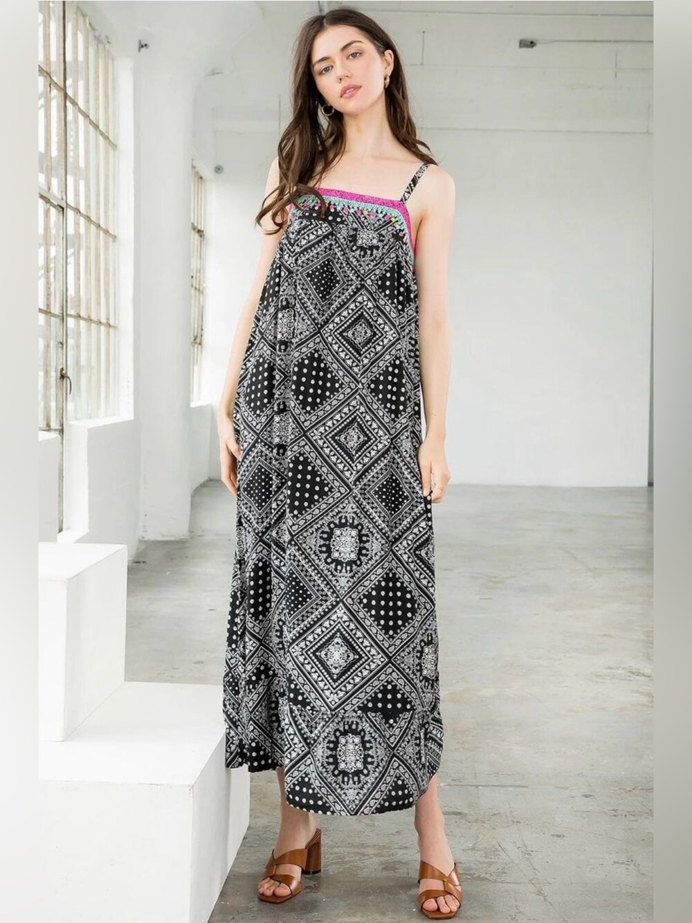 THML black white southwestern embroidered bandana-print boho maxi dress - Medium